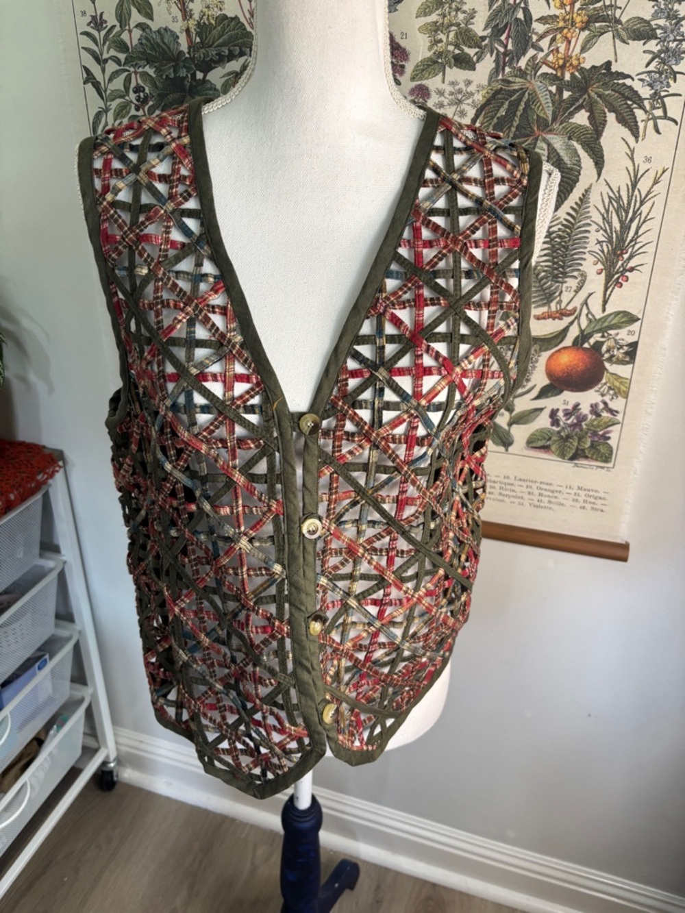Vintage Olive Green Open Lattice Vest Large